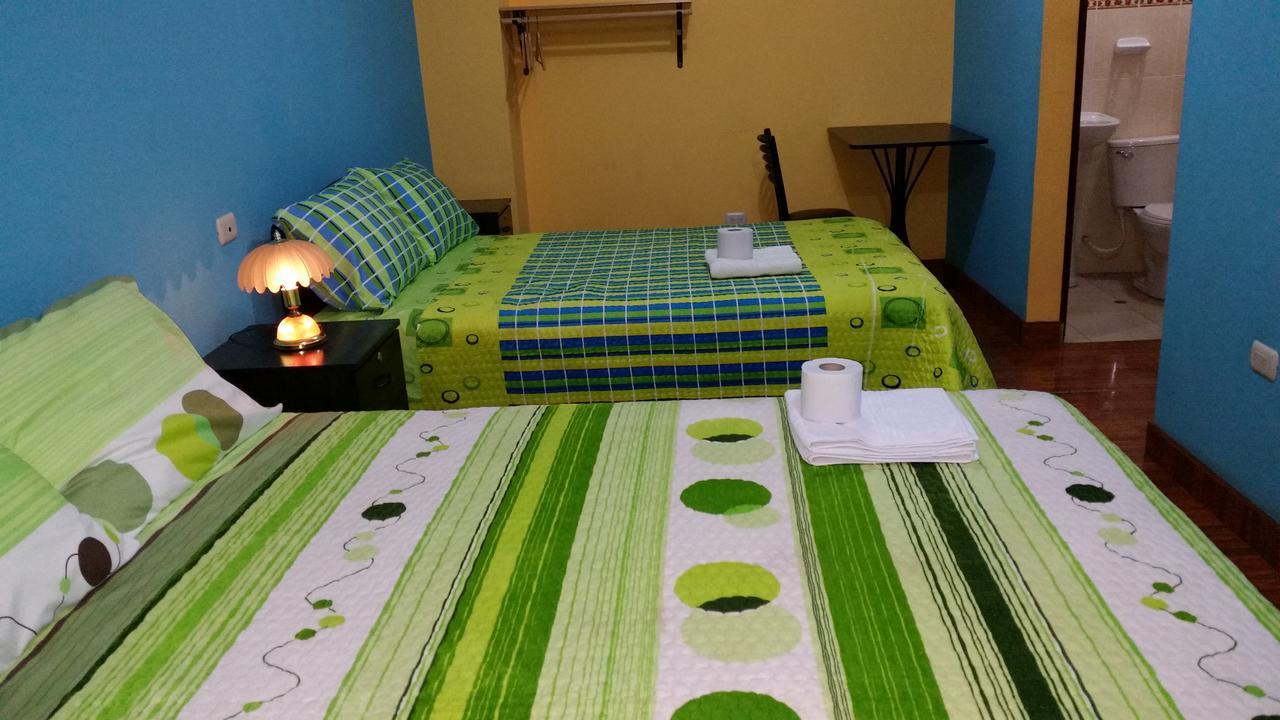 Hostal Los Pinos Уанкайо Екстер'єр фото